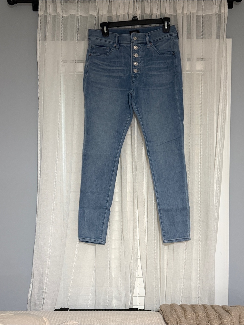 Express Women’s High-Rise Button-Fly Jeans — Light Blue Wash